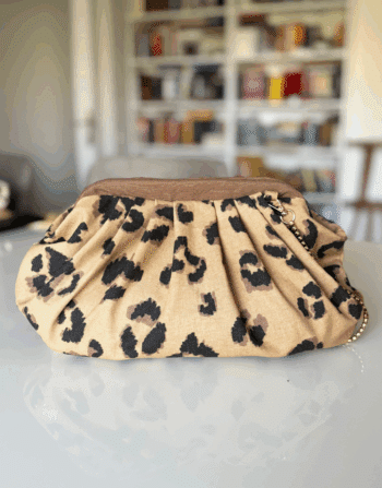 Leopar Desenli Burslu Çanta