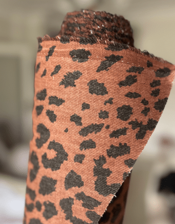 Leopar Desenli Pamuklu Gabardin Kumaş