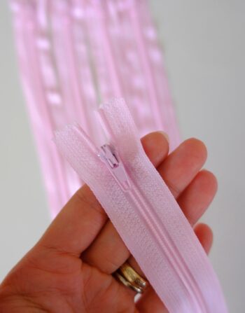18 cm Hazır Fermuar Açık Pembe- Cüzdan / Makyaj Çantası / Pantalon Fermuarı
