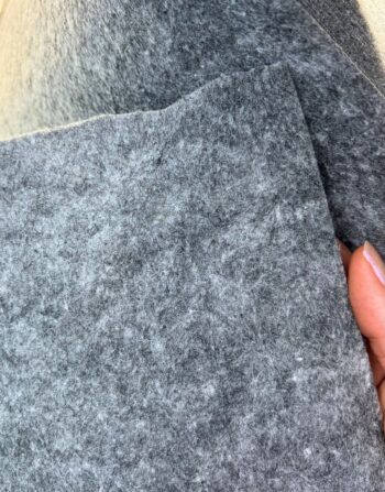 100 cm Eninde Kalın Gri Keçe (180 gr) – Çok Amaçlı Hobi ve Çanta İçi Destek Malzemesi